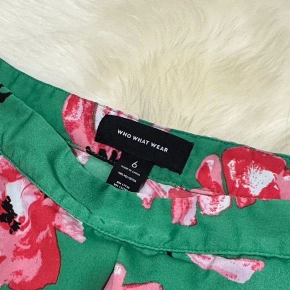 (Like New) Who What Wear Green Floral Pleated Midi Skirt with Pink Blooms Size 6 - Picture 2 of 4